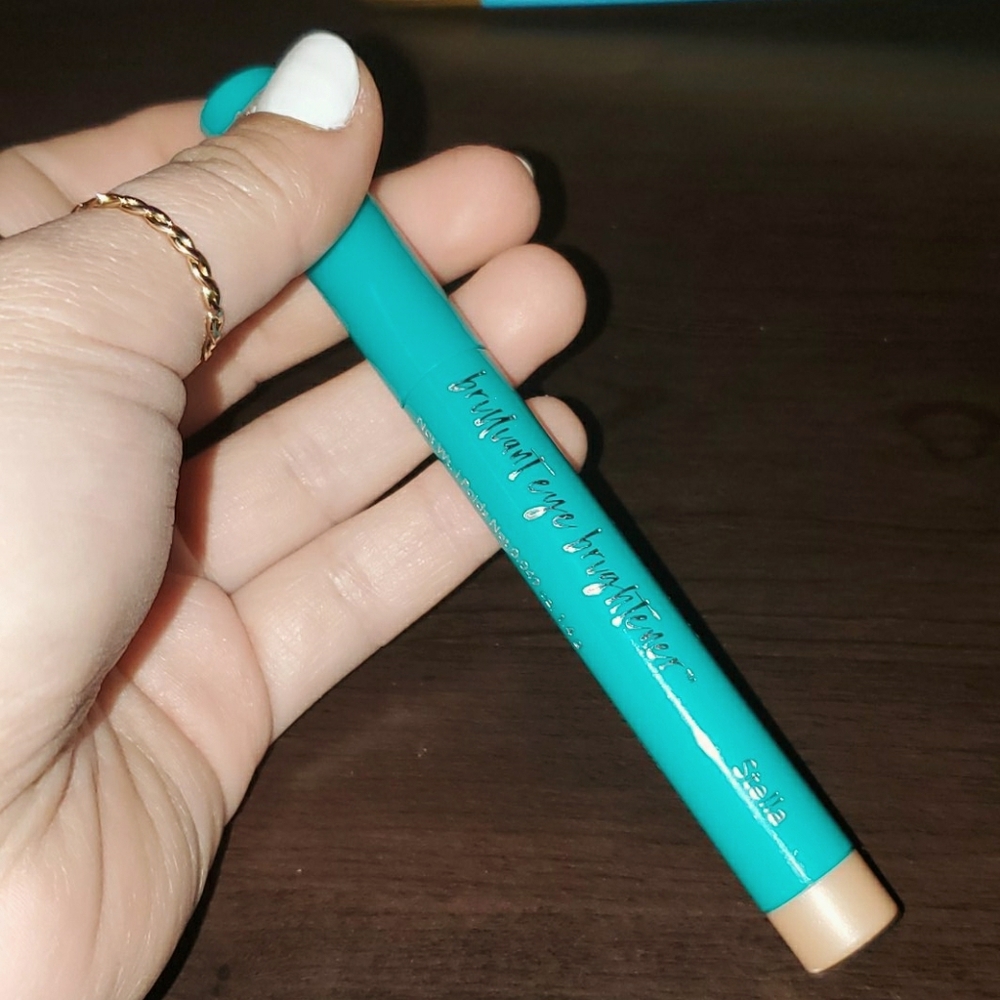 Stella - Eye Brightener